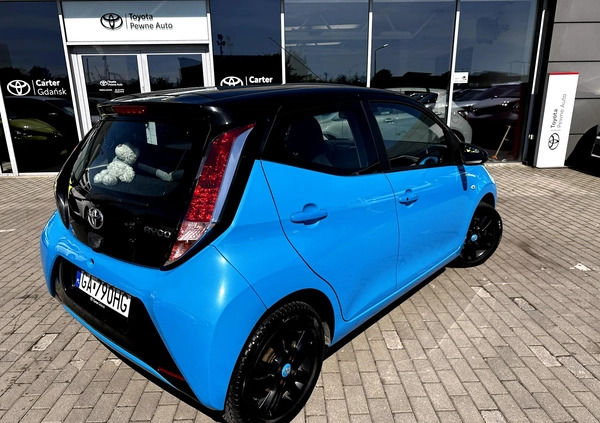 Toyota Aygo cena 38900 przebieg: 79900, rok produkcji 2015 z Prochowice małe 191